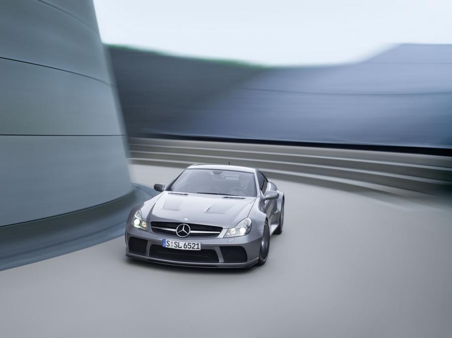  Mercedes-Benz SL65 AMG 2009 года  (фото 14 из 89)